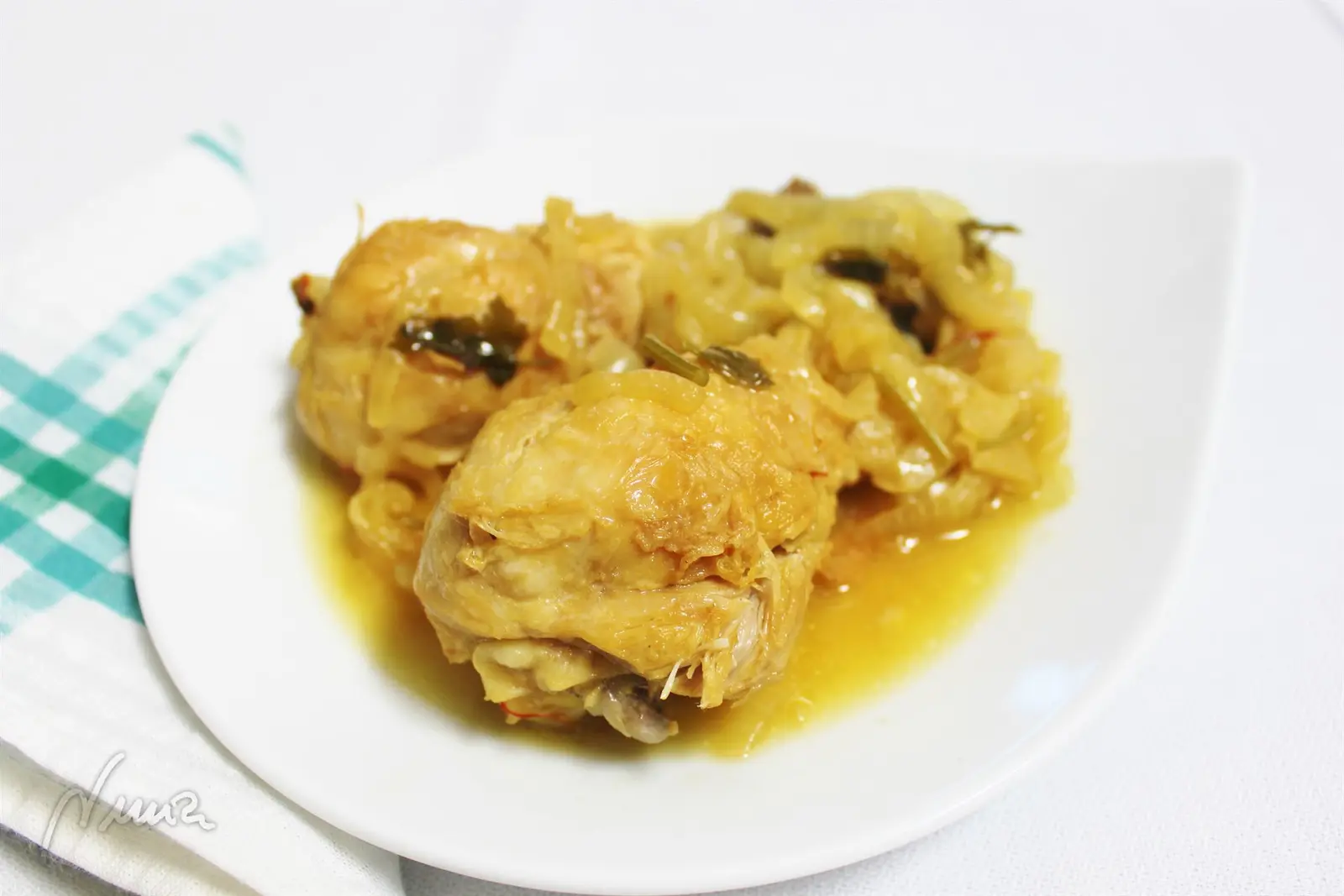 Pollo a la cerveza, paso 9: La salsa se puede pasar por el chino, pasapurés o minipimer, y se puede ligar con un…