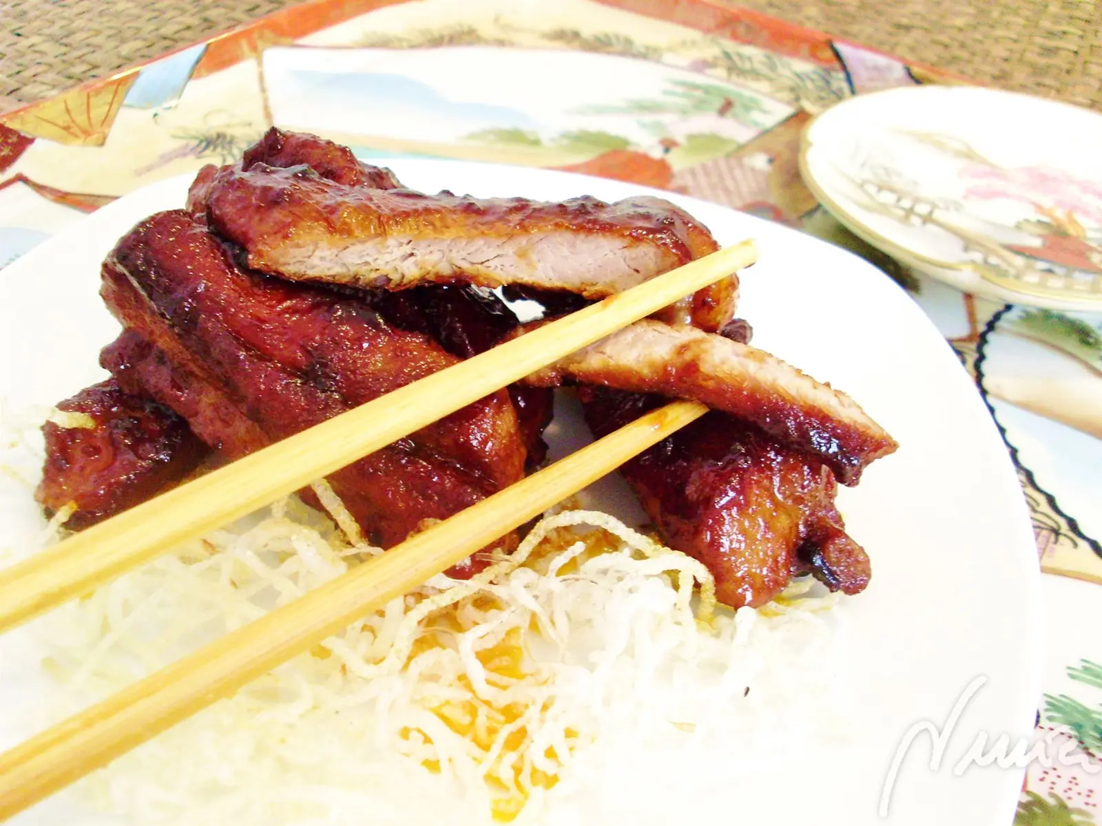 Costillas agridulces, paso 8: Si al terminar aún quedase líquido en la sartén, destapar y a fuego más alto para…