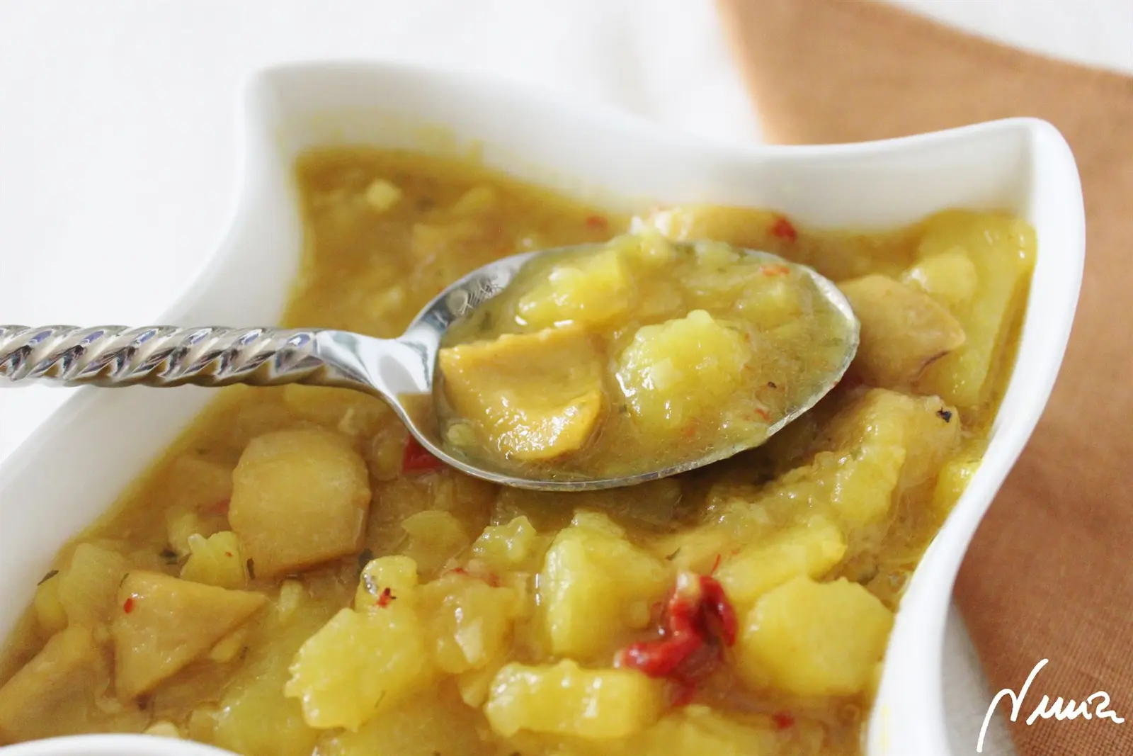 Choco con patatas, paso 12: Probar y salar al gusto.