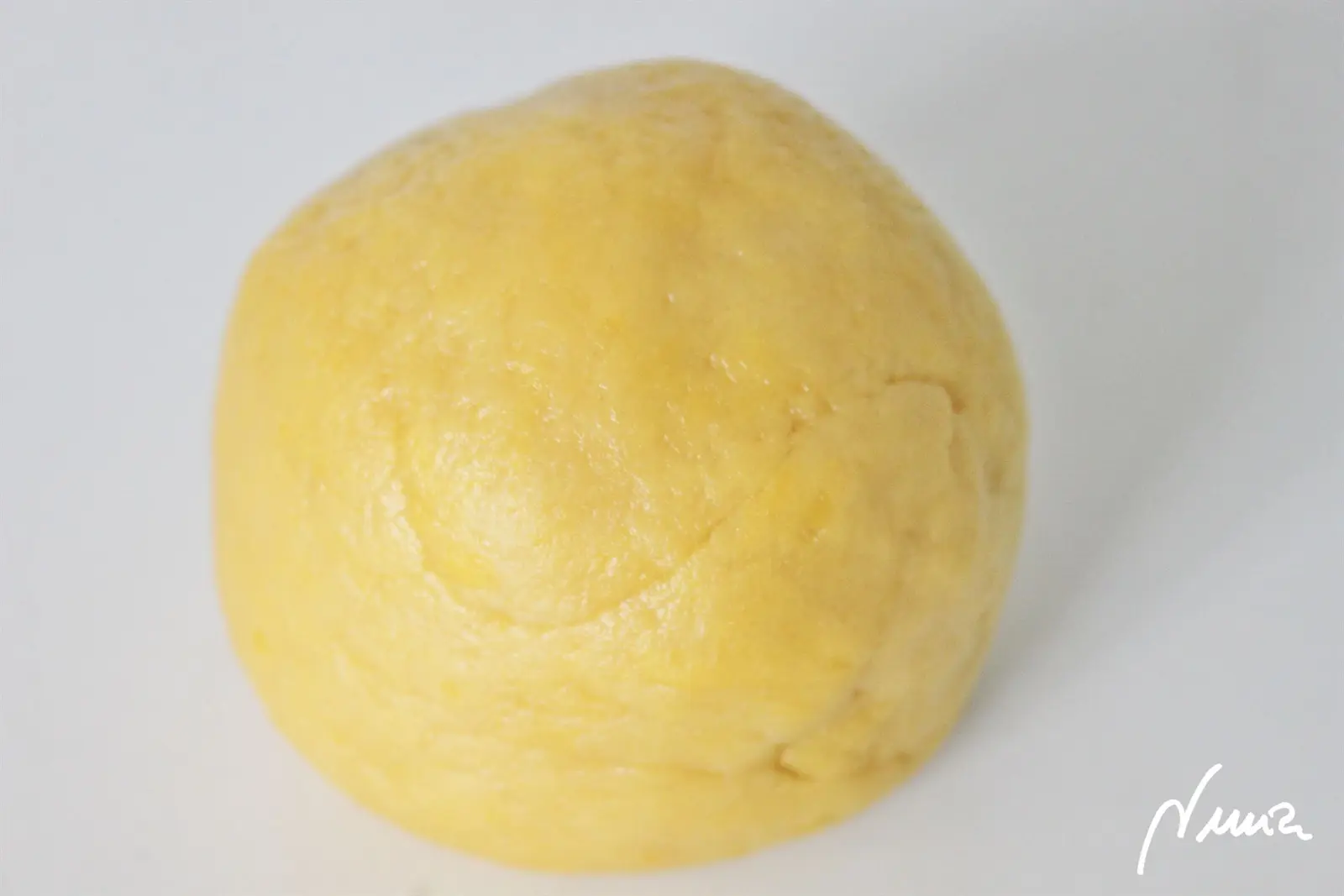Pastel de manzana – paso a paso, paso 6: Hacer una bola con la masa: