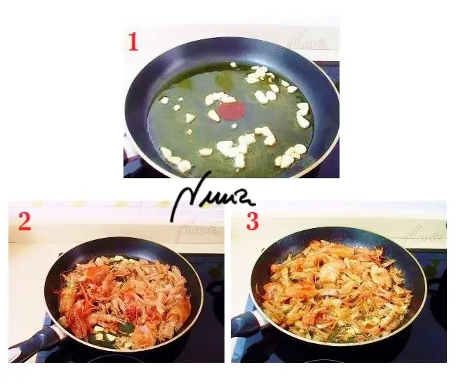 Paella de marisco, paso 11: En una sartén con un poco de aceite freír los otros 3 ajos en lascas. -1-