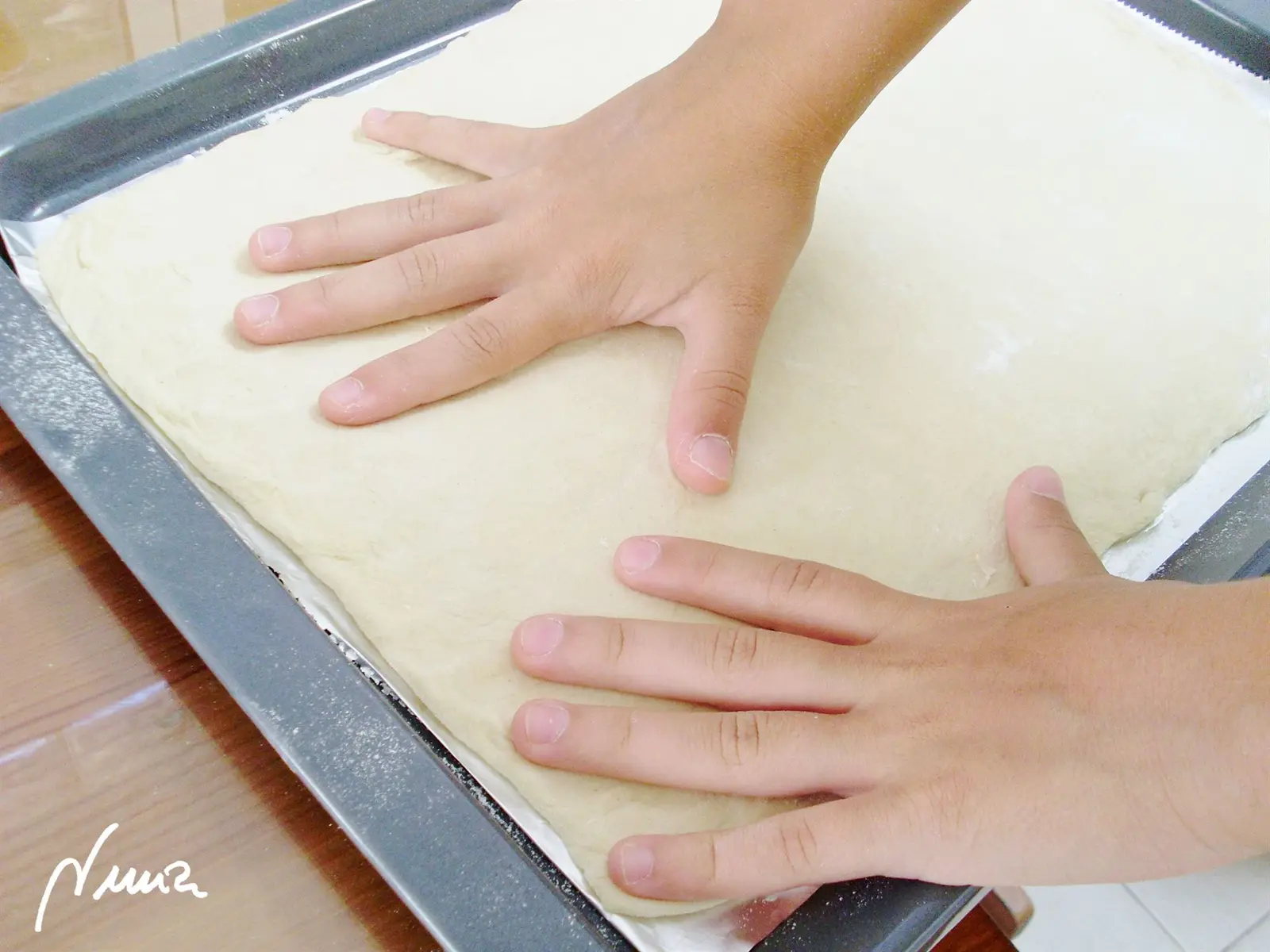 Pizza-champi Andrea, paso 7: Ajustar bien la masa: