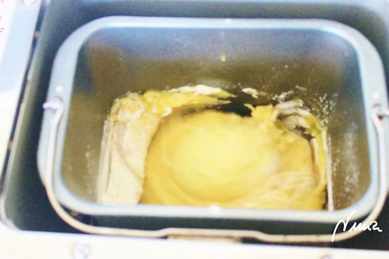 Roscón de Reyes, paso 15: 15- Enseguida añadir la punta de cuchillo de sal fina.