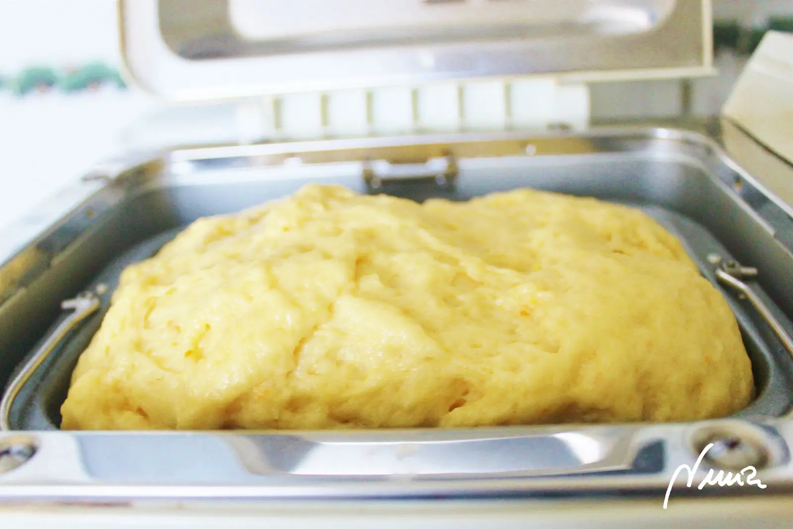 Roscón de Reyes, paso 32: La masa está esponjosa, grasienta, elástica, llena de aire por dentro. Está perfecta: