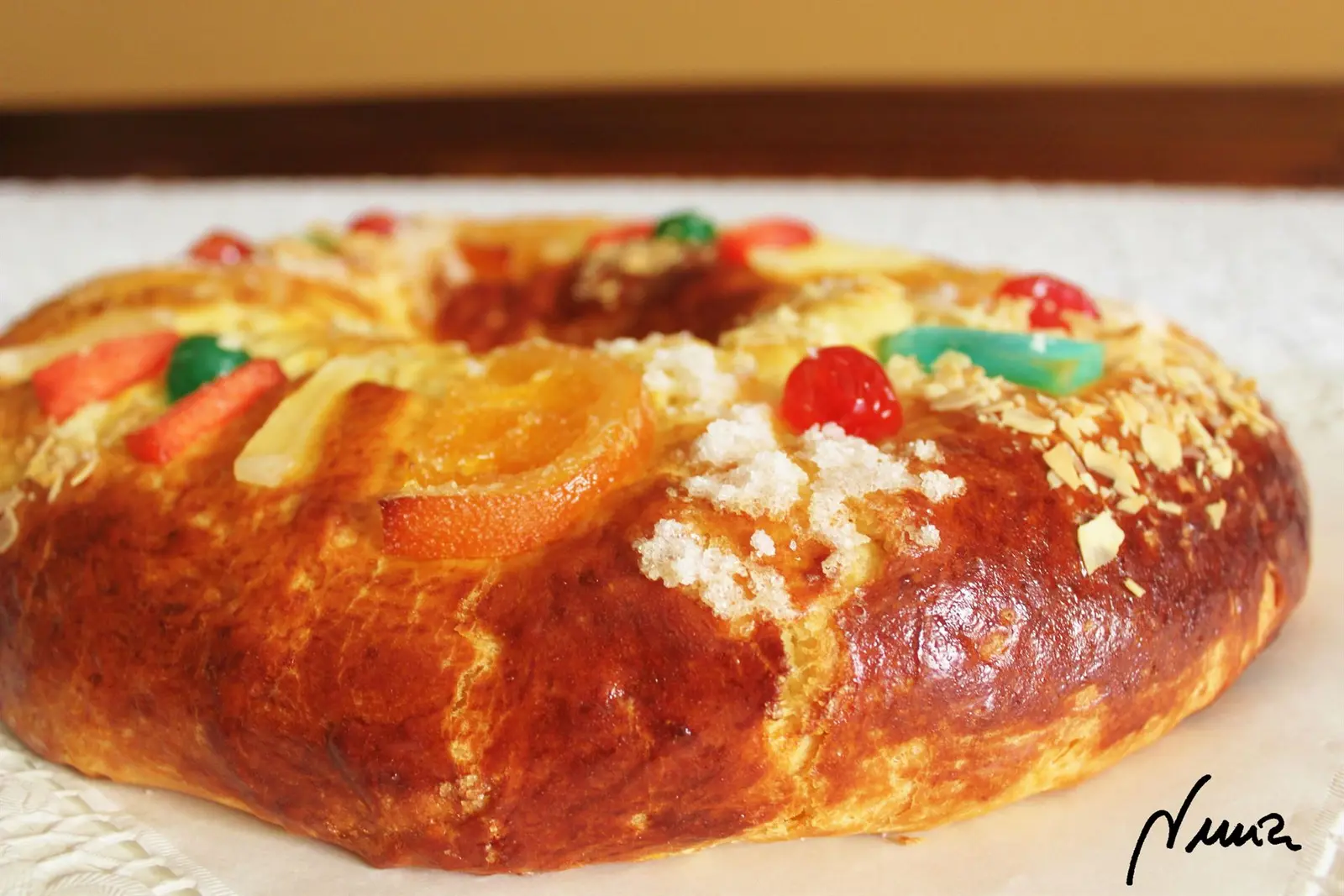 Roscón de Reyes, paso 52: 52- Cubrir completamente con papel de cocina hasta el día siguiente, SI todo este…