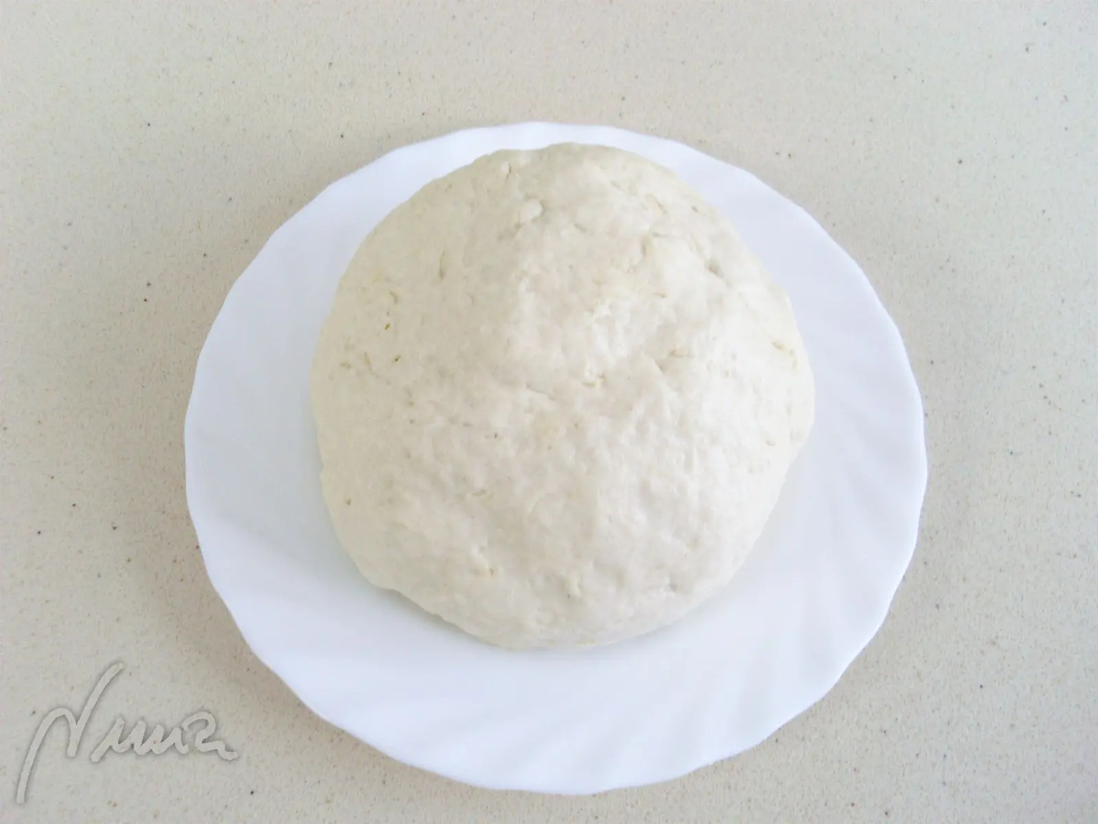 Masa de hojaldre, paso 4: La mantequilla fundida. (o margarina, según gustos, y este es mi caso).