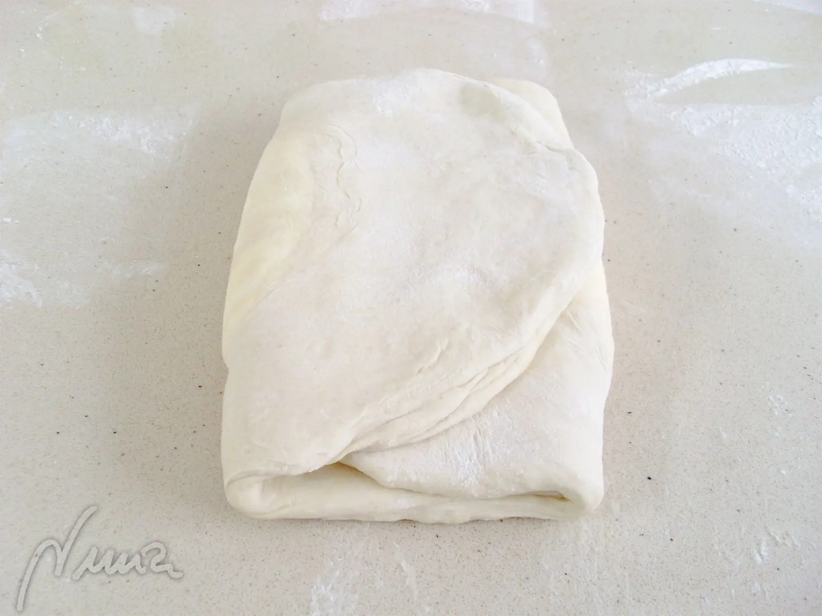Masa de hojaldre, paso 9: 9. El paquete queda terminado.
