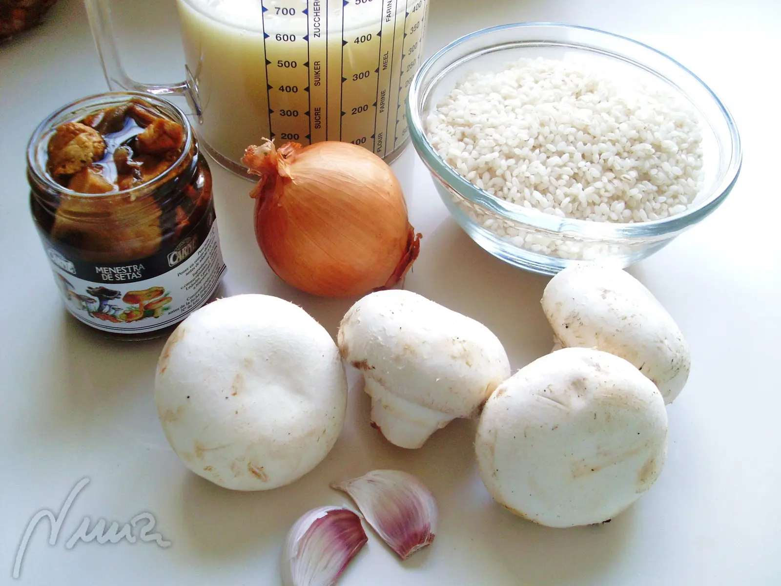 Arroz meloso con setas (risotto con setas): ingredientes