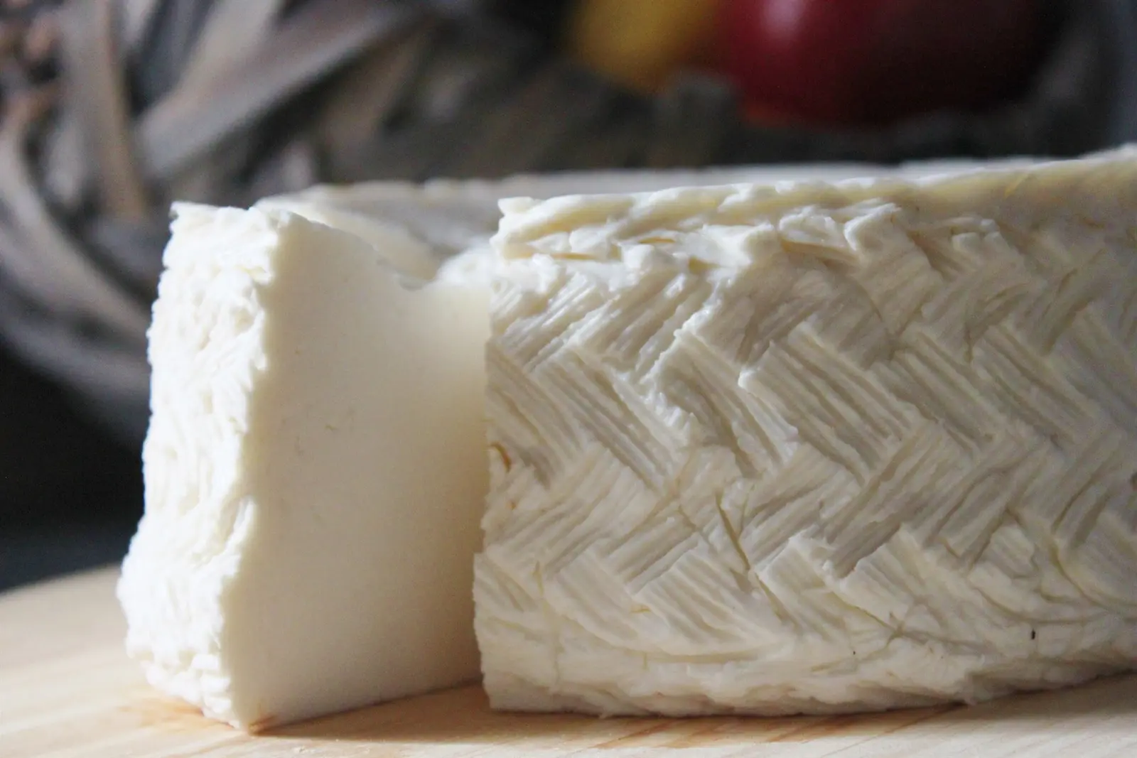 Queso fresco de vaca, casero, proceso paso a paso, paso 34: Conservar siempre en la nevera, bien tapado con plástico.