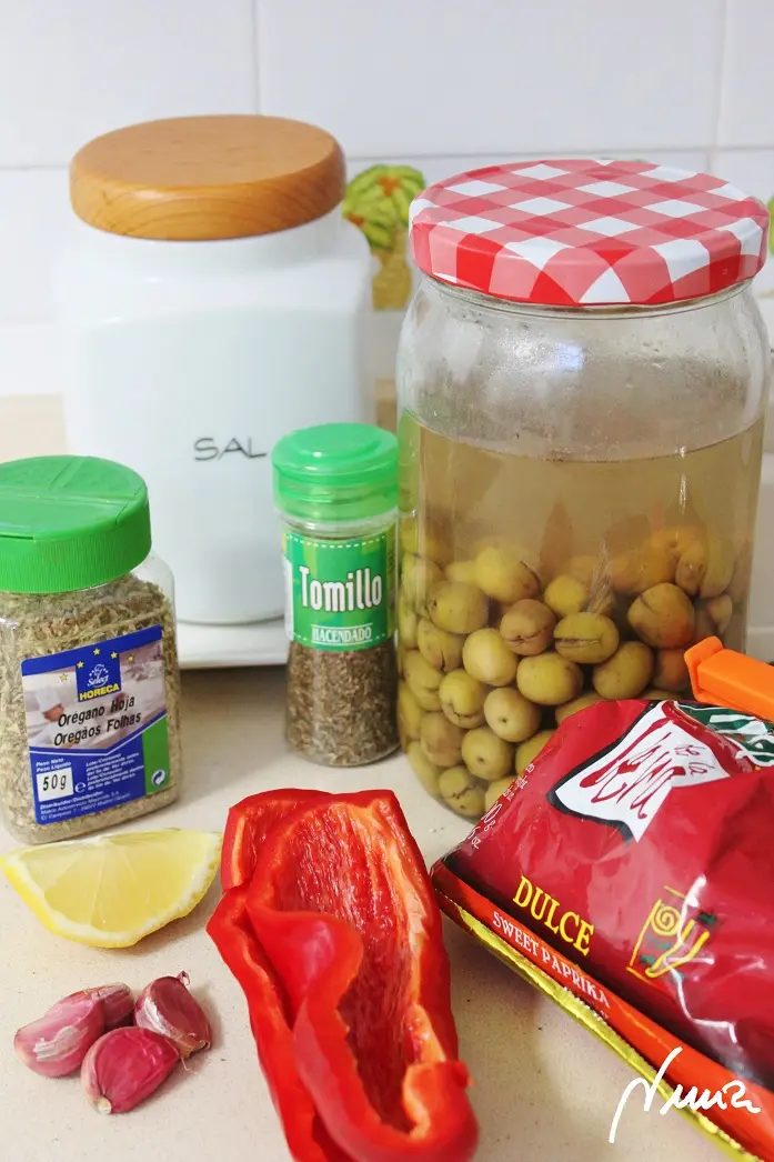Aceitunas verdes aliñadas: ingredientes