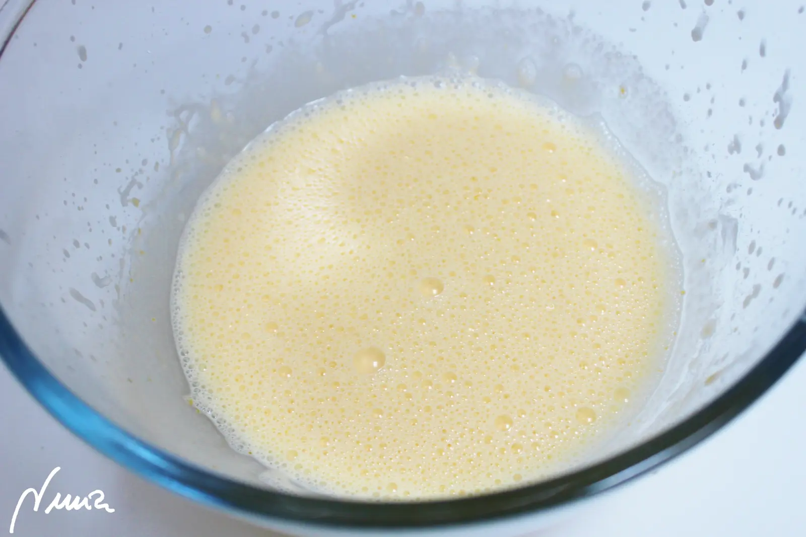 Helado de nueces, paso 5: Remover bien: